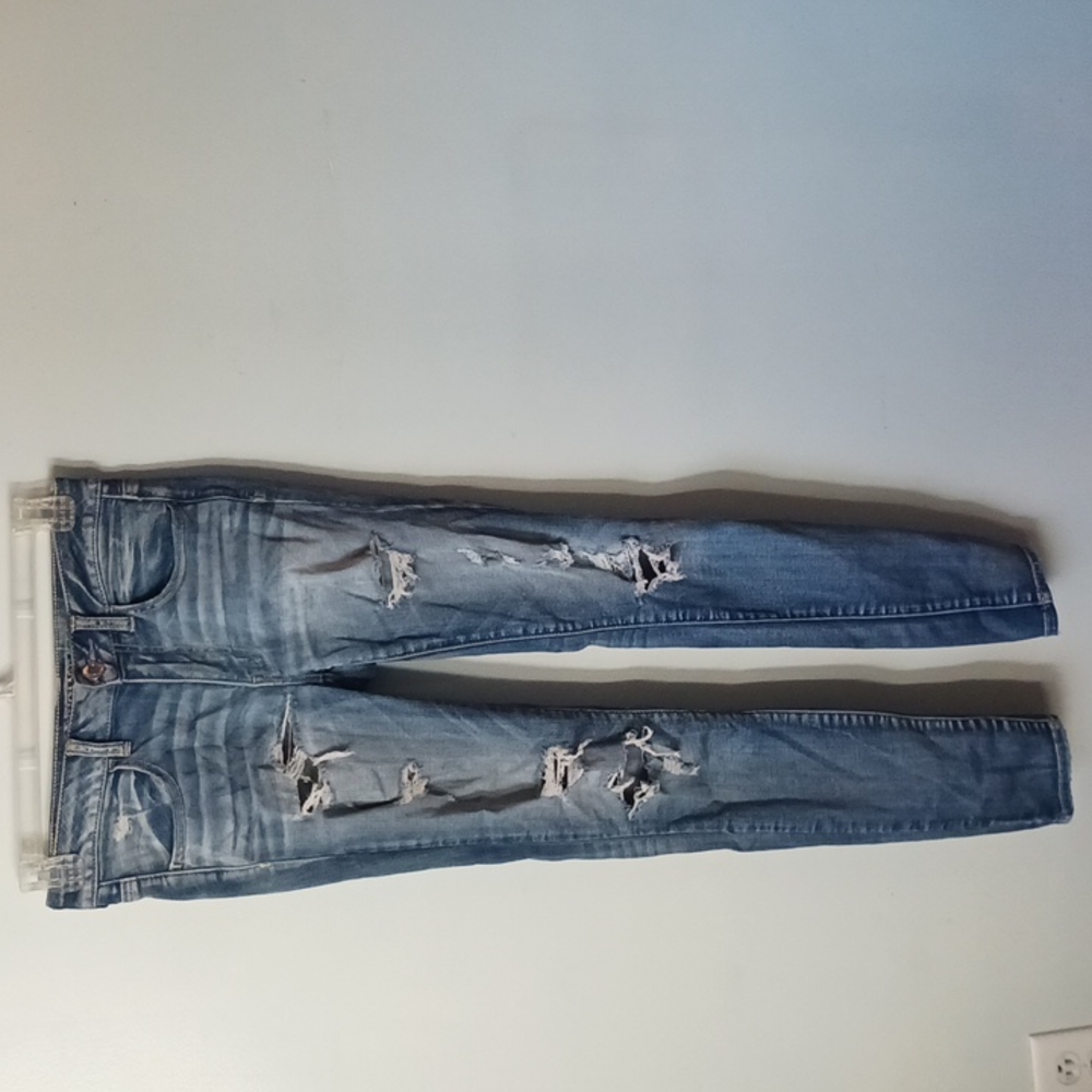 American Eagle Super distressed size 6 LONG jegging